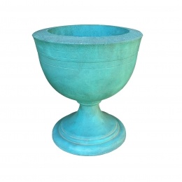 Вазон на ножке (монохром)