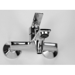 Смеситель для ванны ESKO Saint-Petersburg SPb54, короткий излив, без душевого комплекта