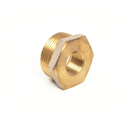 Футорка 1 1/4"нр х 1/2"вр латунная