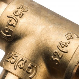 Тройник 32мм х 25мм х 25мм Stout аксиальный для труб из сшитого полиэтилена