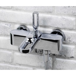 Смеситель для ванны с коротким изливом WasserKraft Kammel 1801
